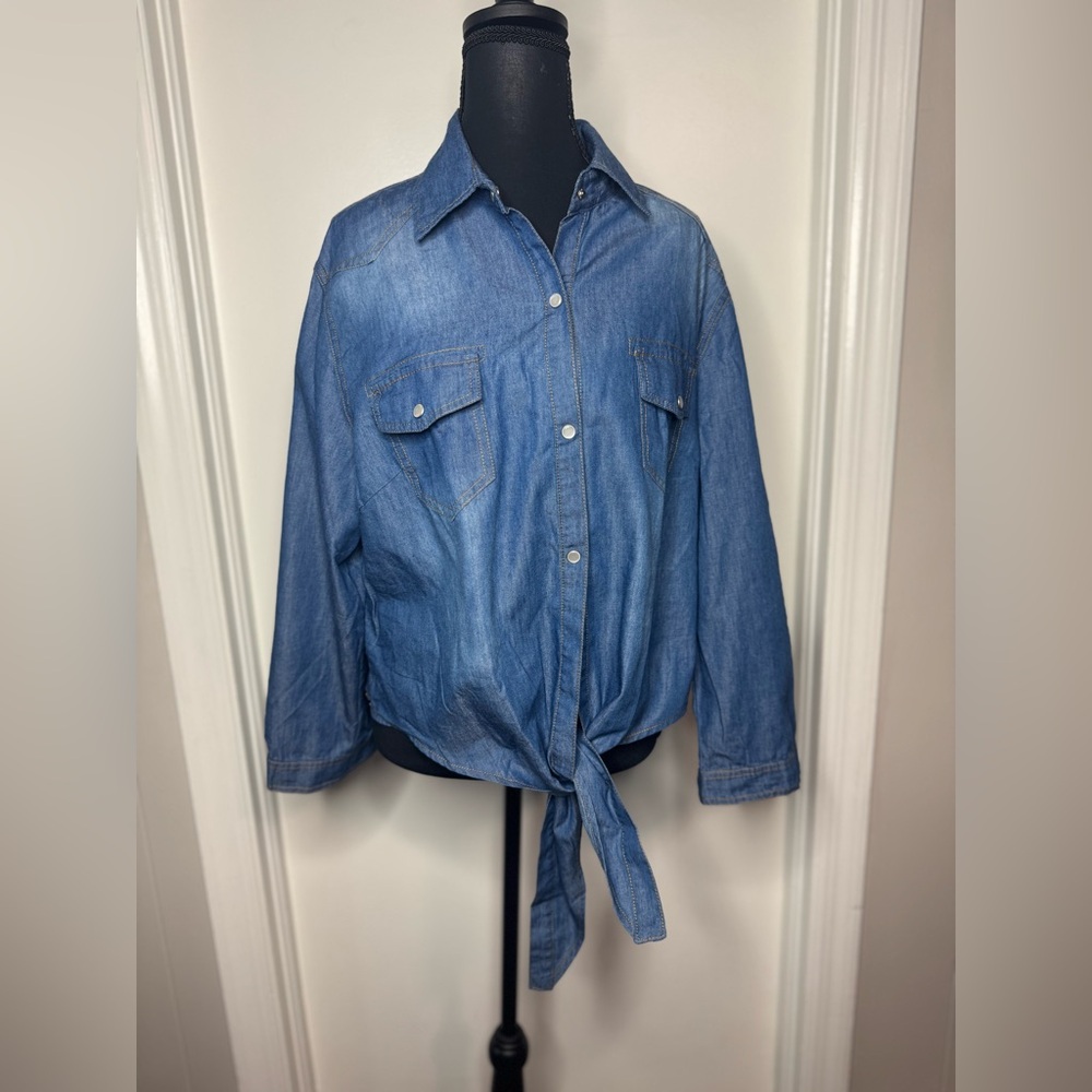 Cropped jean shirt ties at the waist button up shirt size xl